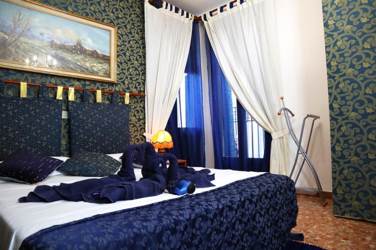 Double Room with Shared Bathroom,1073519833:JPEG