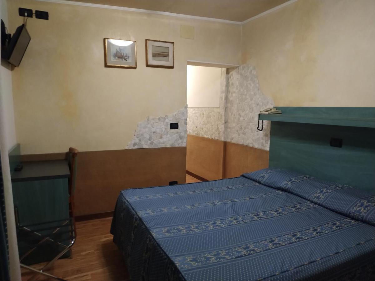 Economy Double Room,1197151786:JPEG