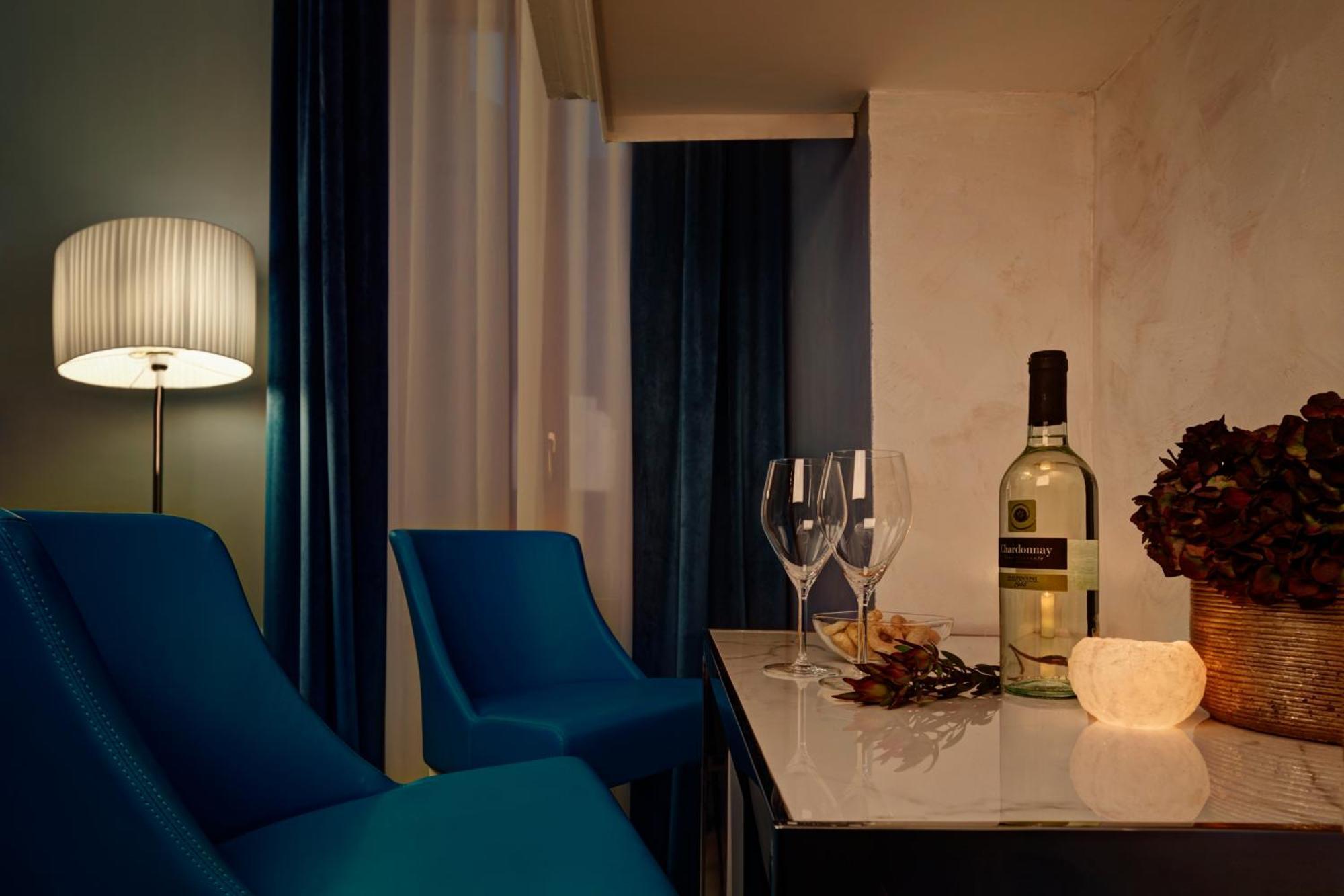 Deluxe Suite - Annex,1209395047:JPEG
