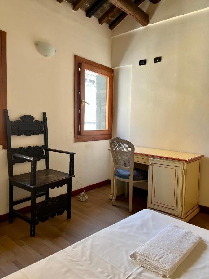 Single Room with Shared Bathroom,1234410893:JPEG