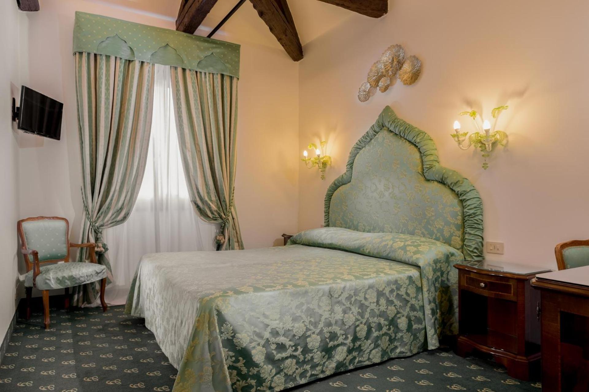 Superior Double Room Extra Bed,1274581804:JPEG