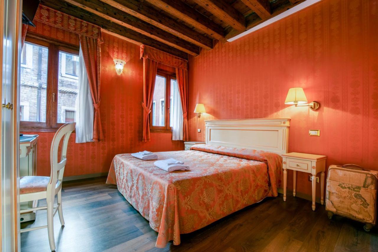 Superior Double or Twin Room,1364265569:JPEG