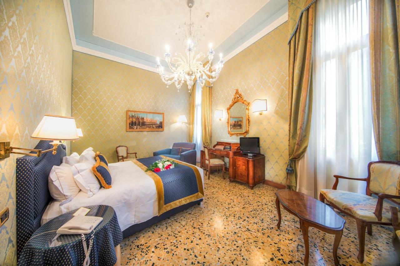 Junior Suite con Vista Canale