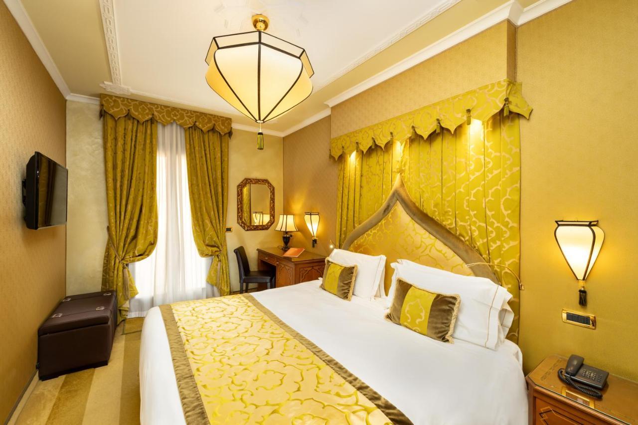 Deluxe Double Room with Canal View,1386533258:JPEG