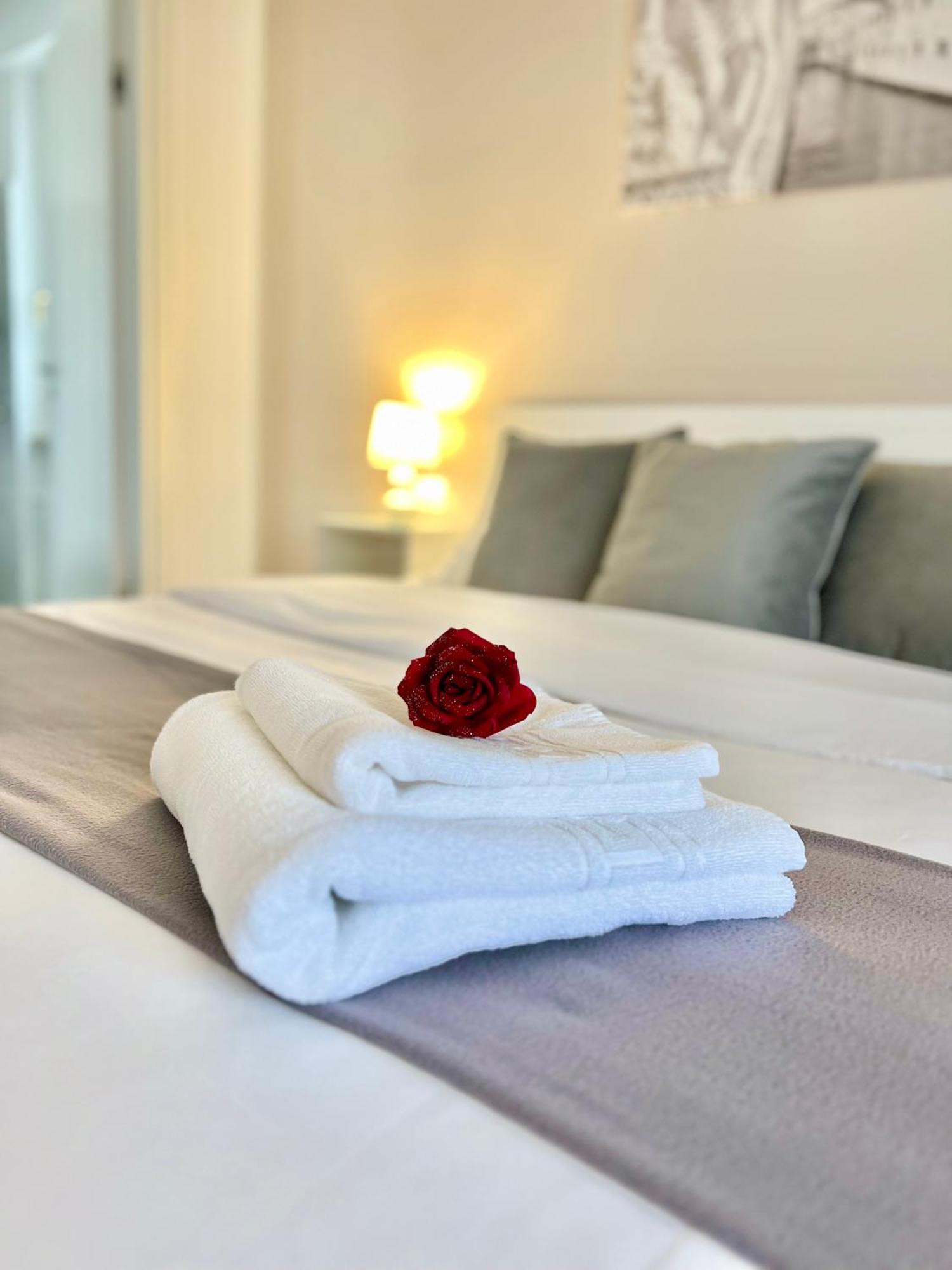Double Room with Private Bathroom,1522147594:JPEG