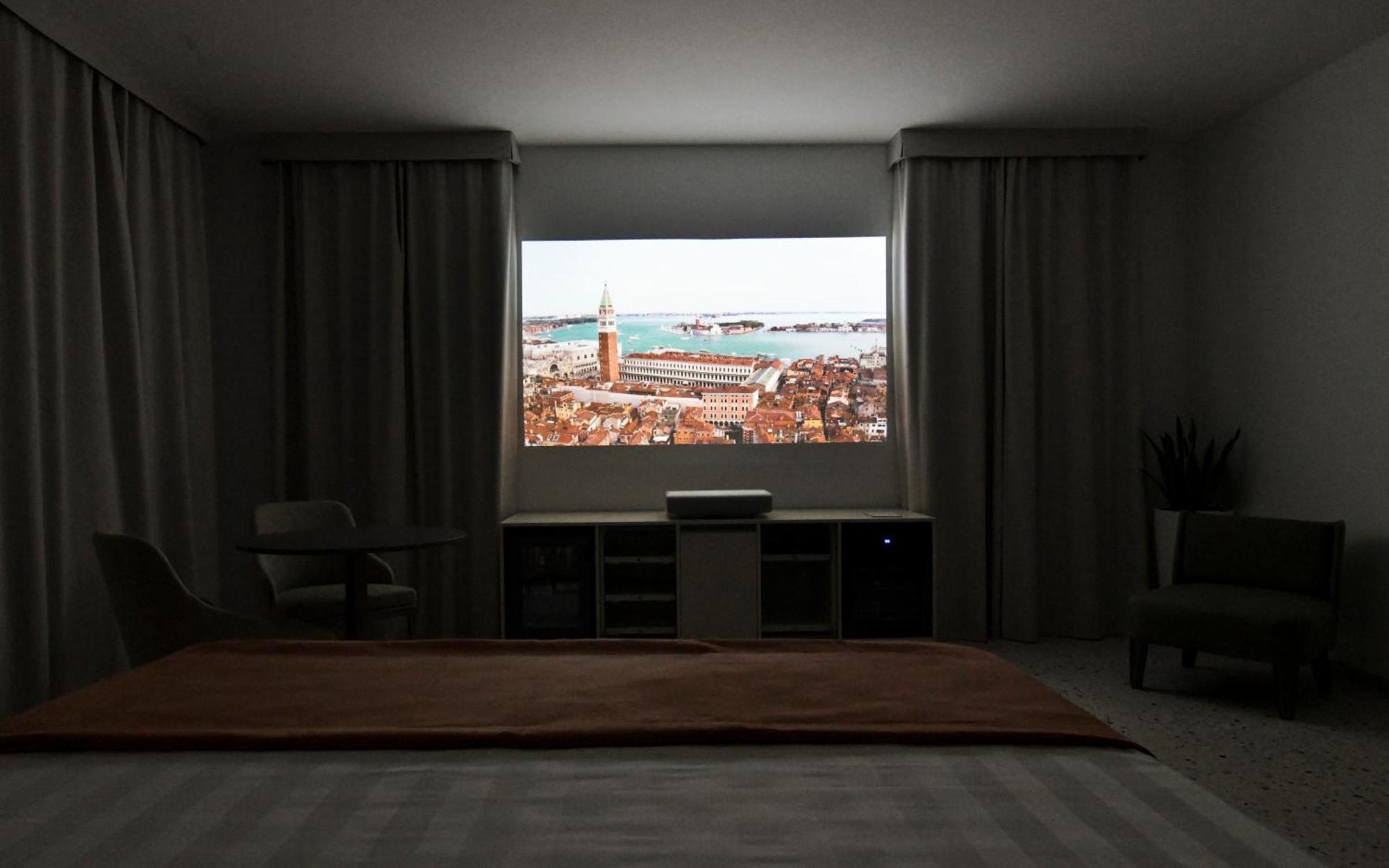 Deluxe Double Room with Balcony and Sea View,1593945925:JPEG