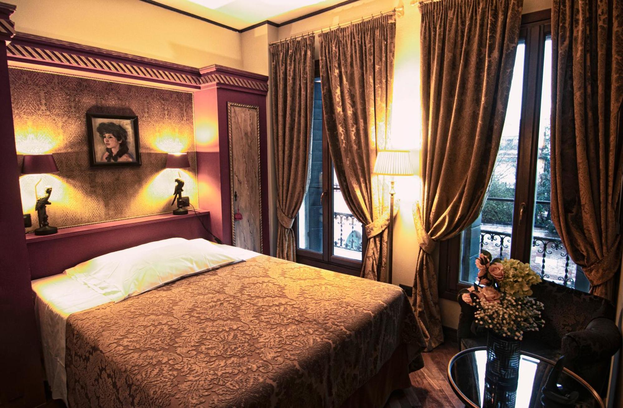 Single Room Canal View