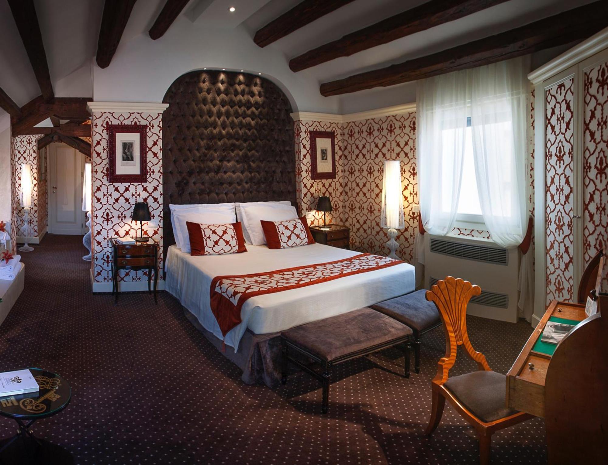 Junior Suite Lagoon View