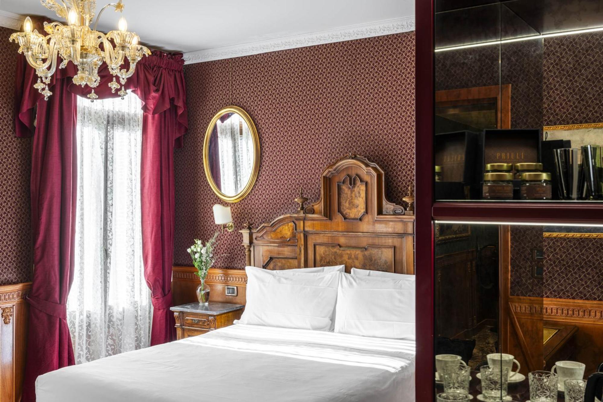 Classic Room,1654250368:JPEG