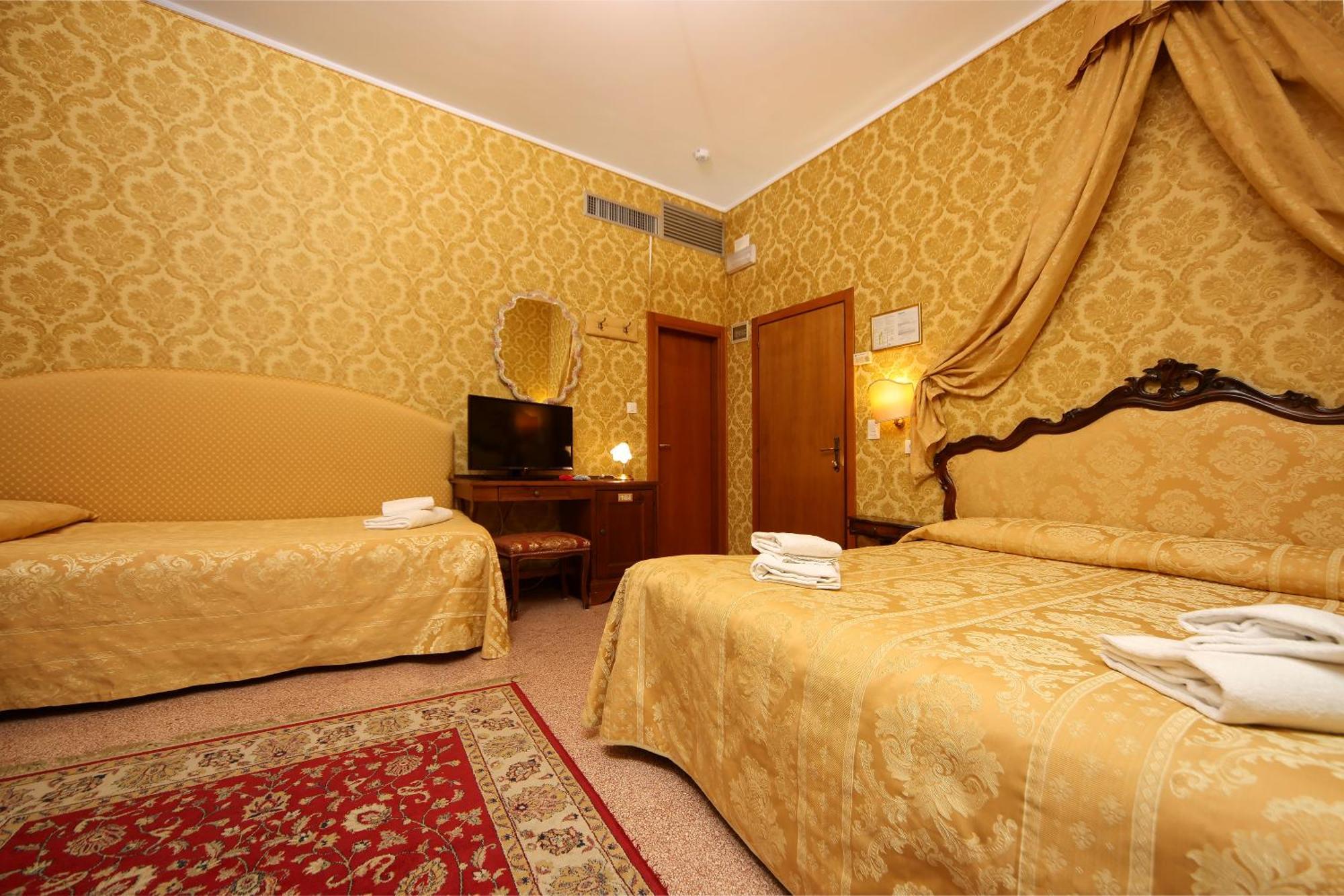 Quadruple Room,1670697916:JPEG