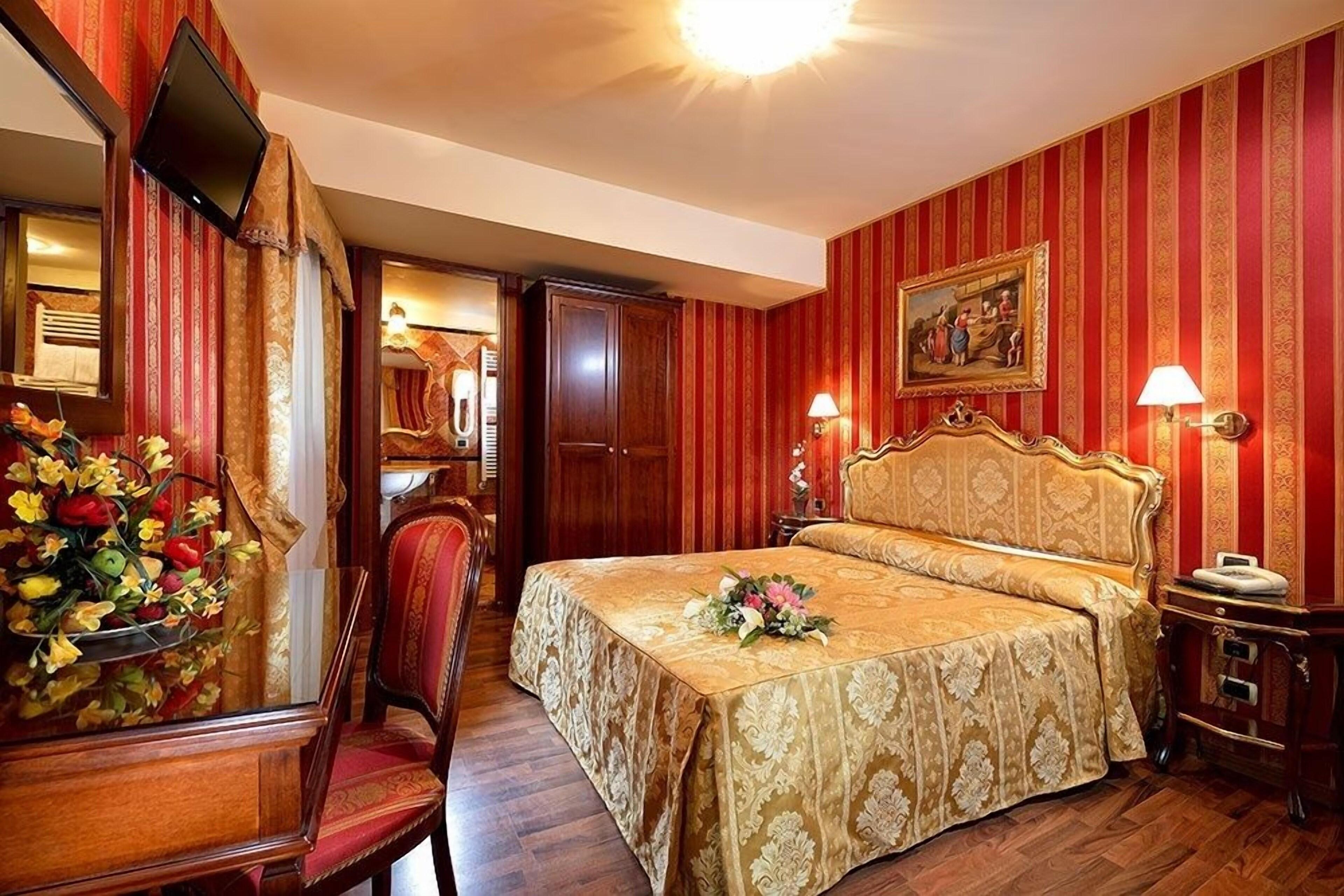 Classic Double Room