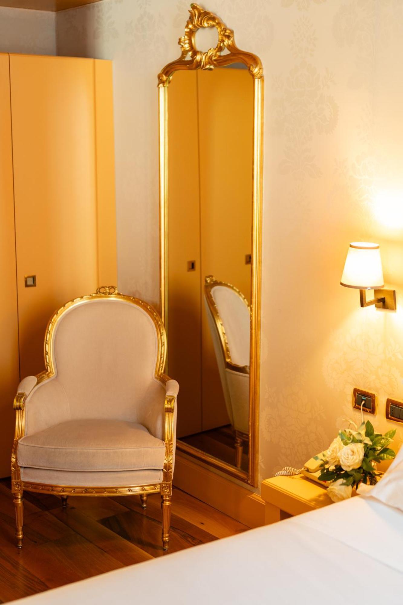 Junior Suite,1742625687:JPEG