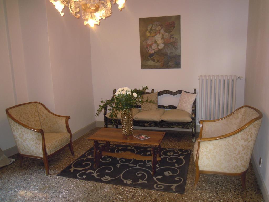 Junior Suite con Vista Canale