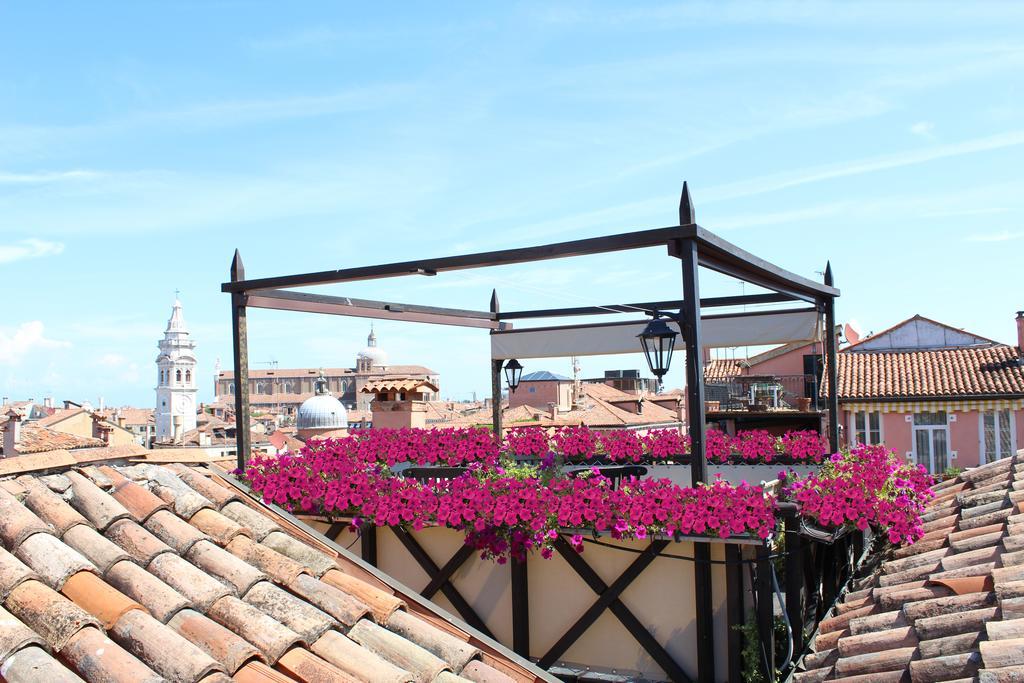 Camera Matrimoniale con Terrazza