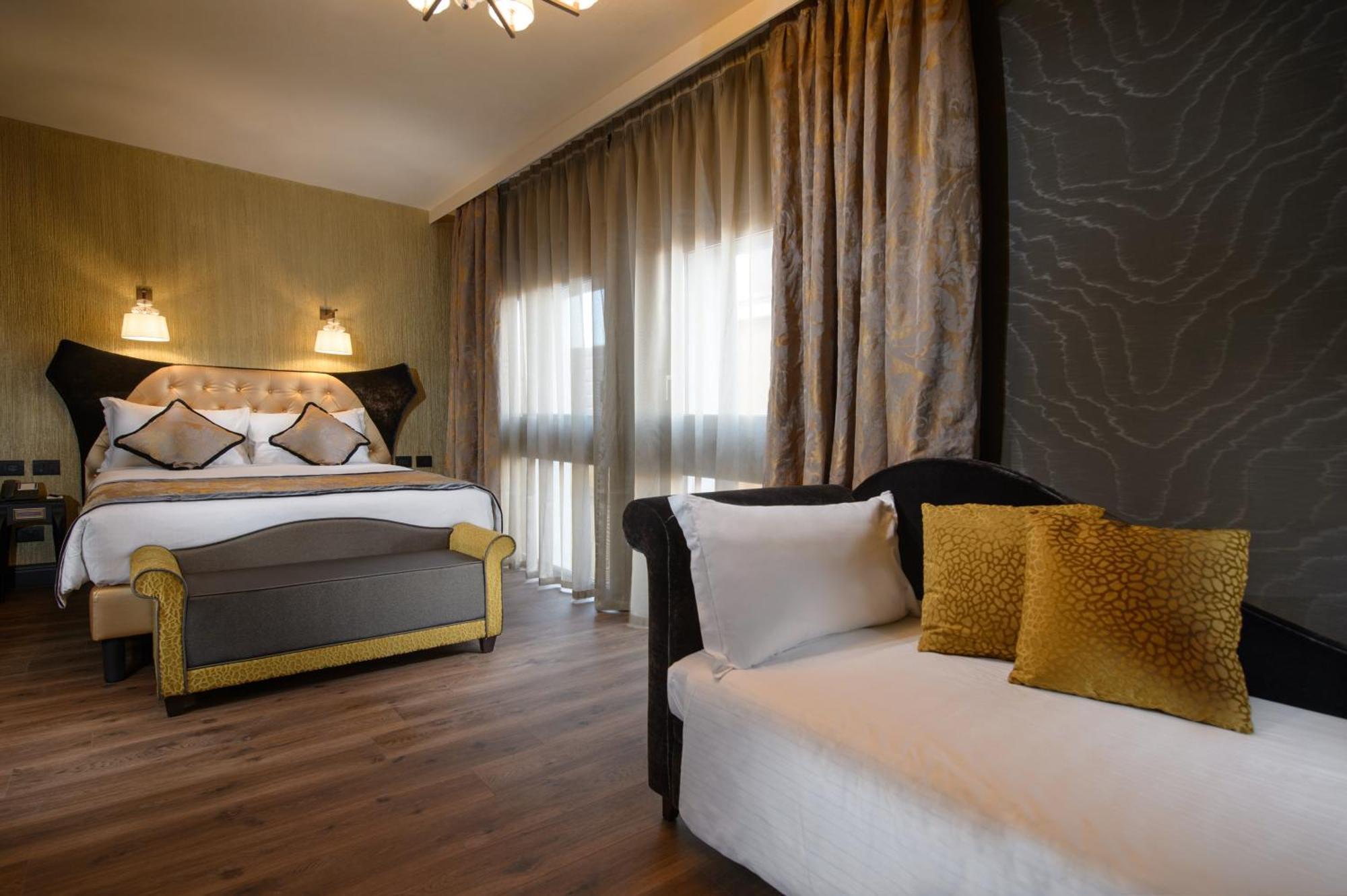 Triple Room,436111551:JPEG