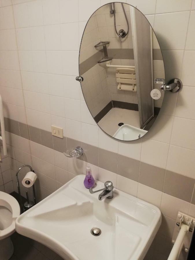 Camera Singola Basic con Bagno in Comune