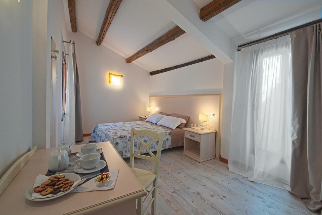 Double or Twin Room with Private Bathroom,878576861:JPEG