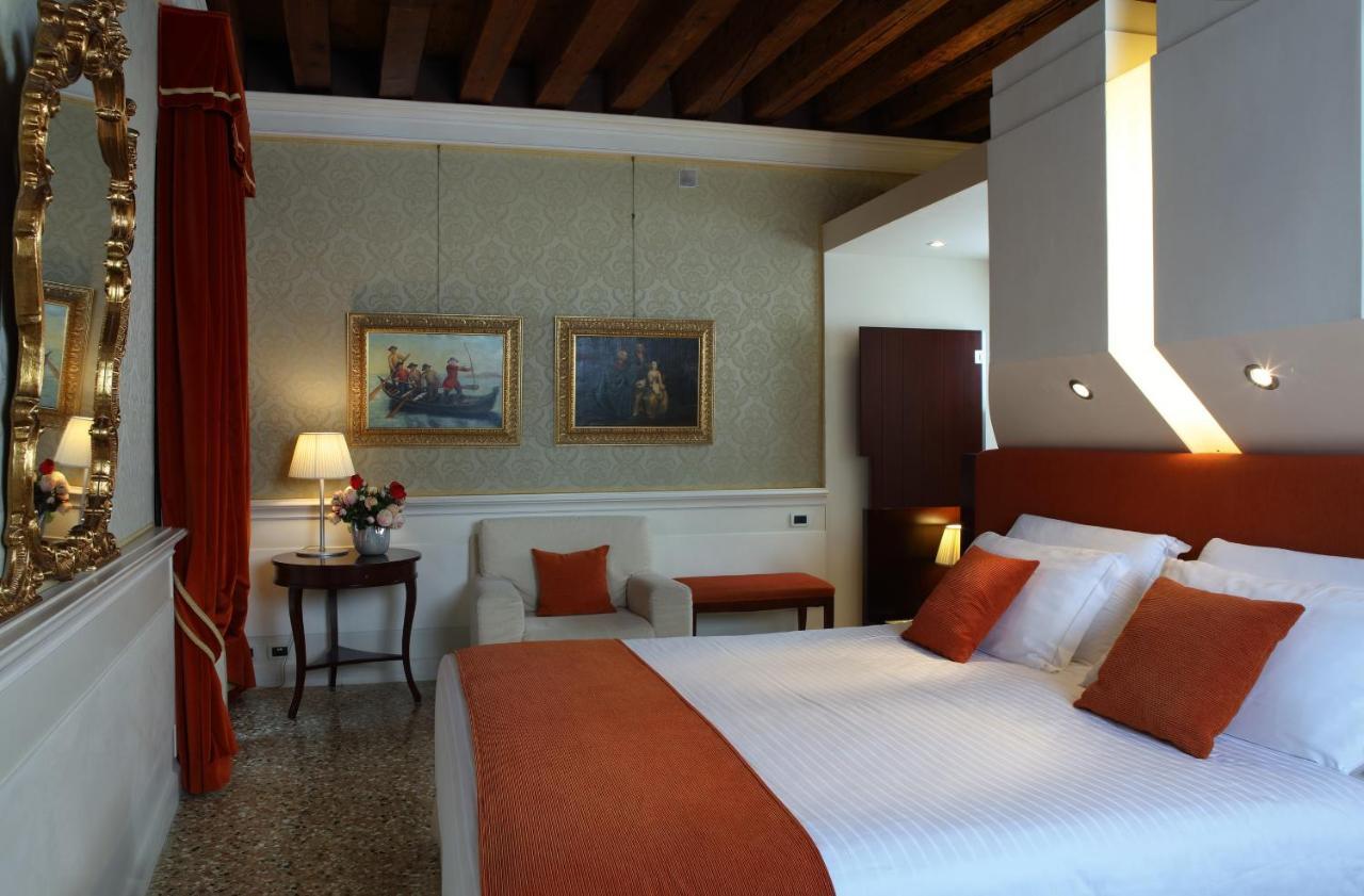 Junior Suite con Vista Canale