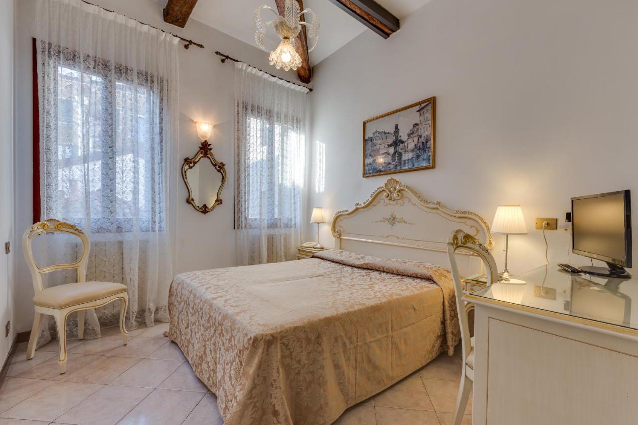 Double or Twin Room with Shared Bathroom,958273603:JPEG