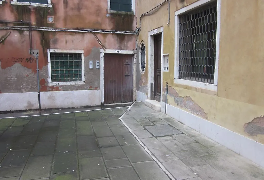 Venice Resorts-1