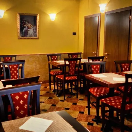 Hotel San Zulian-3