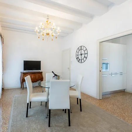 San Teodoro Palace - Luxury Apartments-2