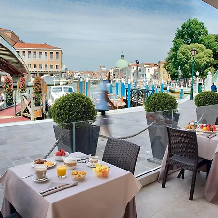 Hotel Santa Chiara-2