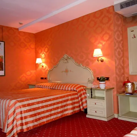 Hotel Lux-3