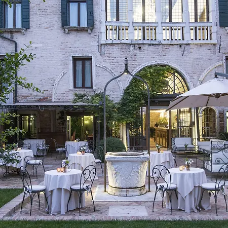 Hotel Nani Mocenigo Palace-3