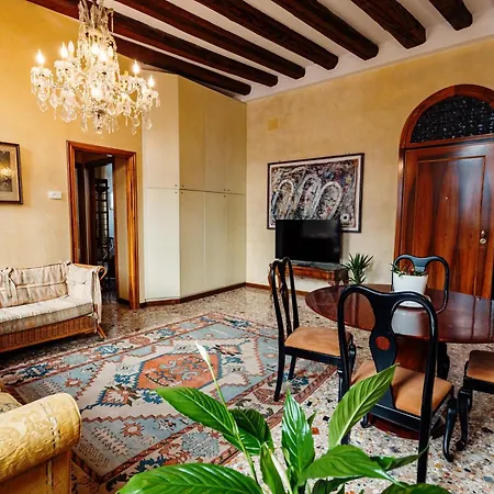Casa Dei Pittori Venice Apartments-2