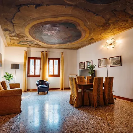 Casa Dei Pittori Venice Apartments-3